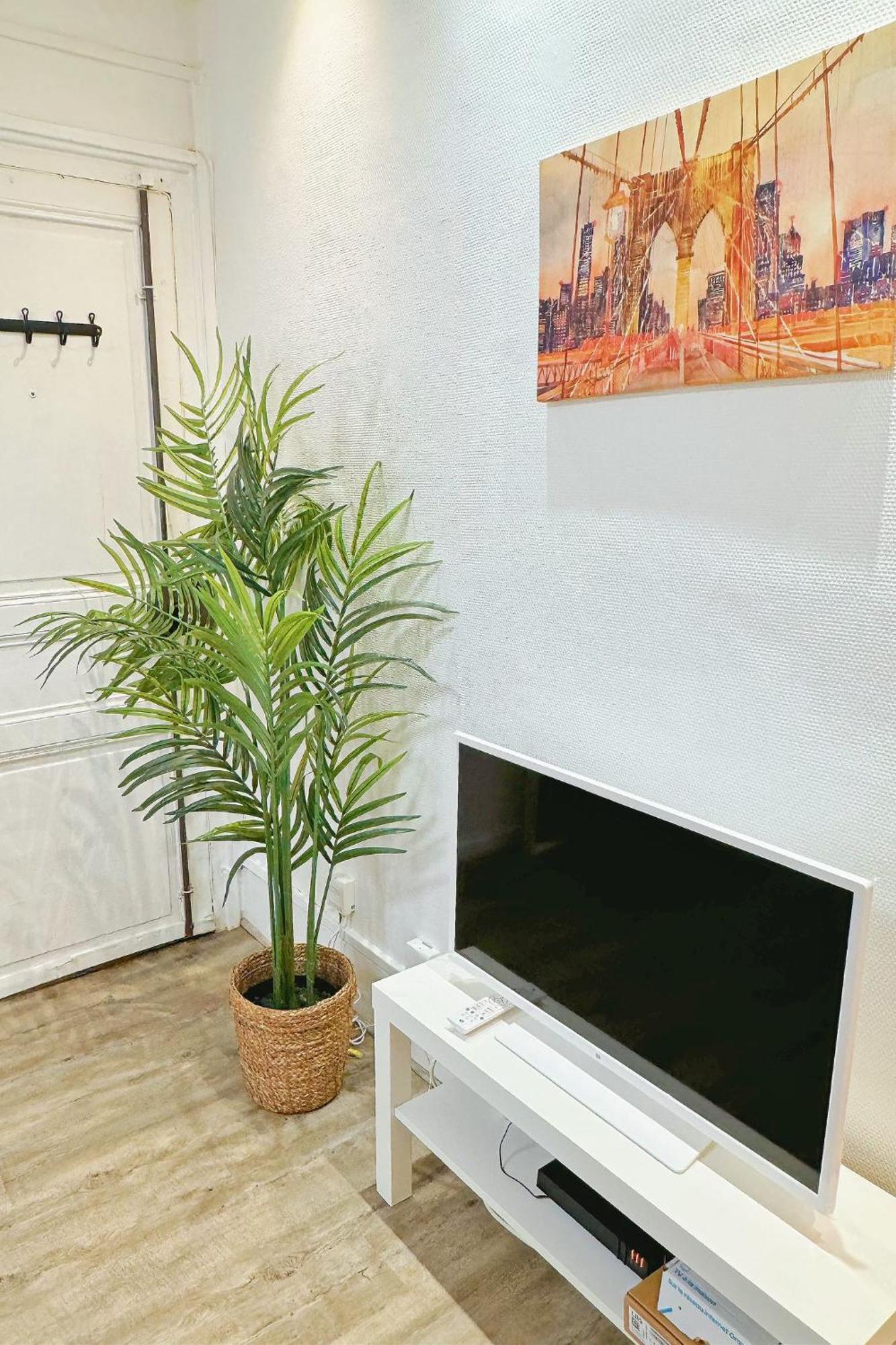 2 Minutes Metro Pasteur Paris 15Th Cosy Apartment Free Parking Luaran gambar