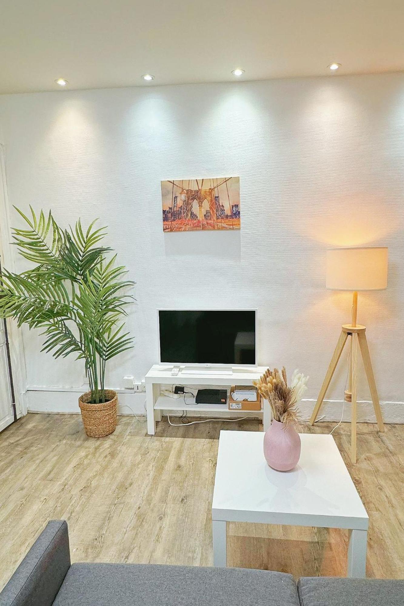 2 Minutes Metro Pasteur Paris 15Th Cosy Apartment Free Parking Luaran gambar